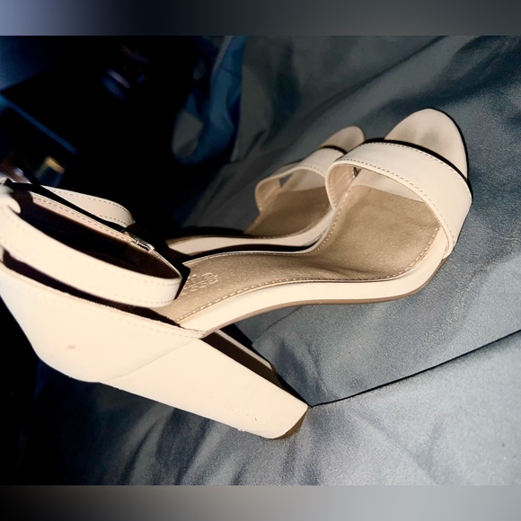 Charlotte Russe Shoes - Beige block sandal heals / Charlotte Russe